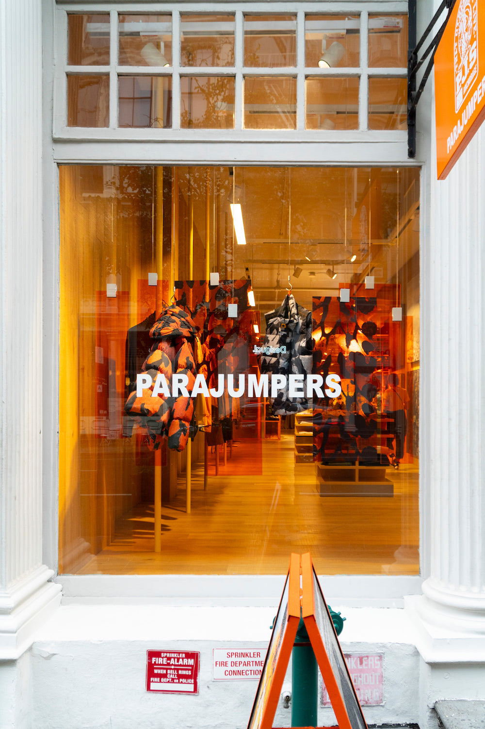Parajumpers storefront